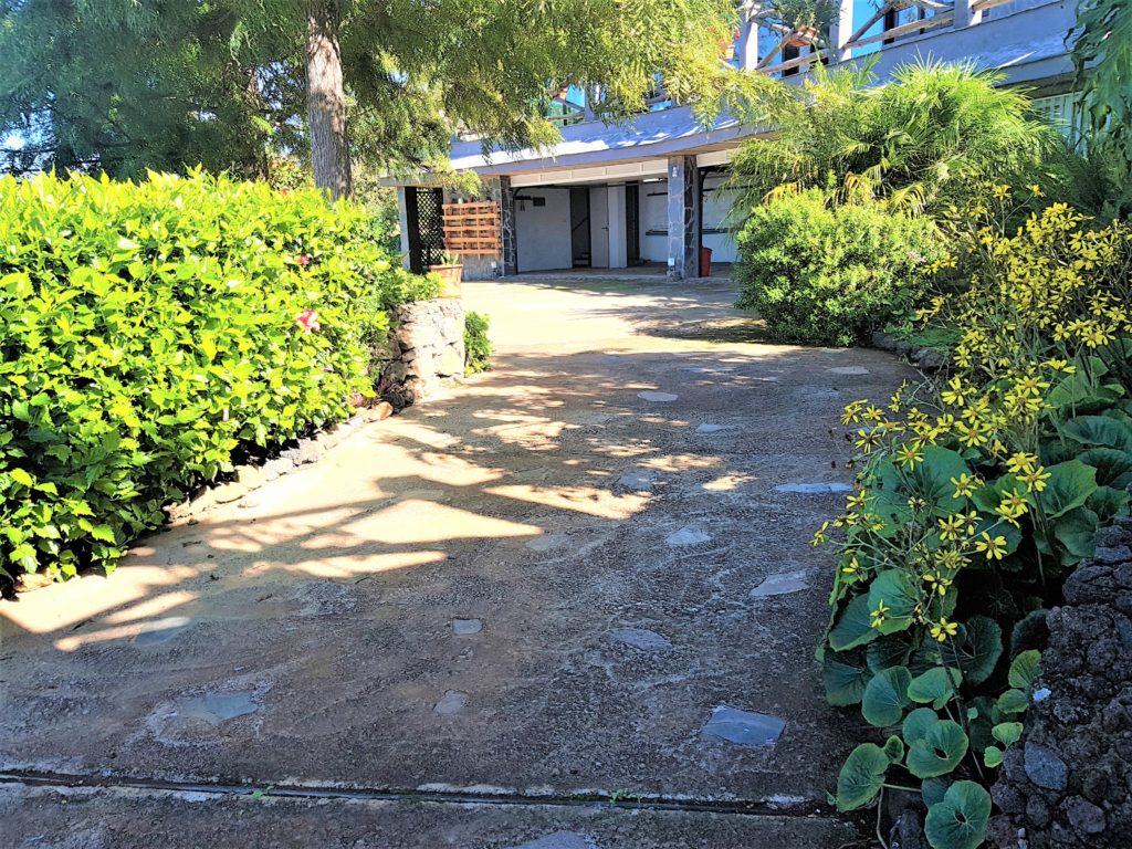 Entrada piso bajo 2
