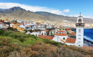 Blick auf die Stadt Candelaria auf Teneriffa, Spanien