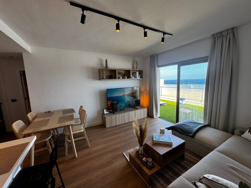 Apartamento El Porís — salón comedor