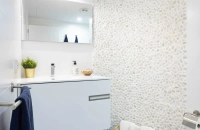 2b40ab36-47e0-48f2-b1e6-7253312d1be8