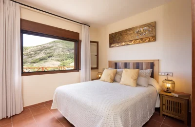 3704be54-8e6a-4ea3-b64d-d2af835c6db7