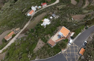 77bdbb3a-0243-4cc1-9639-228977fcae06