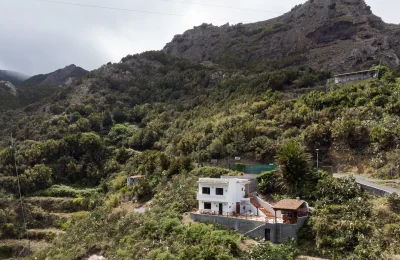 978d3854-5683-425e-a34b-34af280cad9e