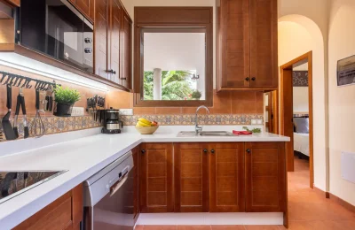 9fb9d12c-acab-439e-9a84-0d1b6582346c