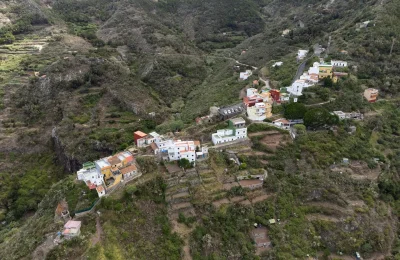 c4a21c24-cf25-44e4-8783-5644d3d6fe82